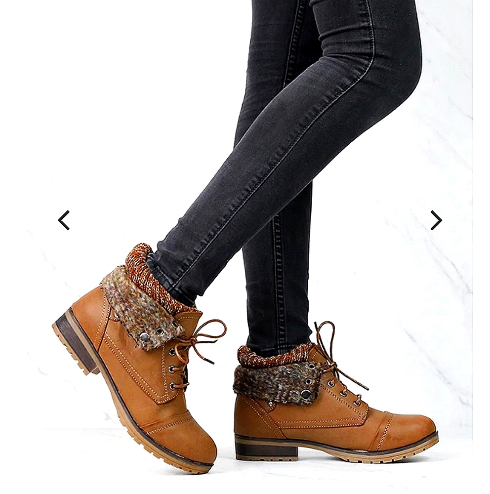 Cozy Women's Sweater Cuff Booties in Taupe